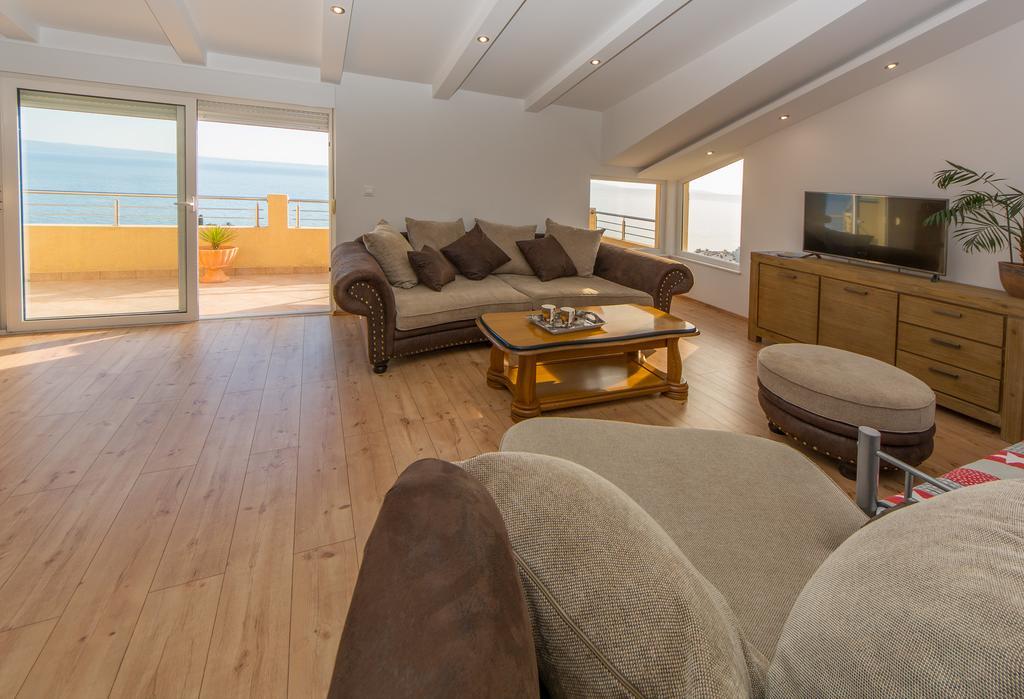 Apartments Max&Leon Podstrana Luaran gambar